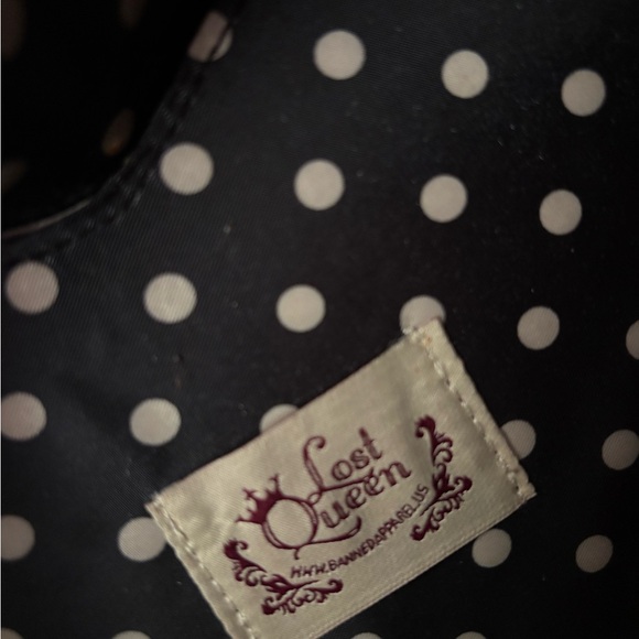 Heart-Shaped Black Polka Dot Retro bag with Red Bow - Picture 7 of 10